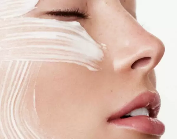 Nicotinamide – A Timeless and Multifunctional Core Ingredient in the Cosmetics Industry Nicotinamide – A Timeless and Multifunctional Core Ingredient in the Cosmetics Industry